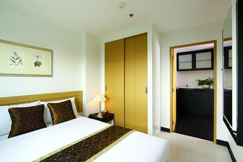 Laurel Suite Bangkok Habitación foto