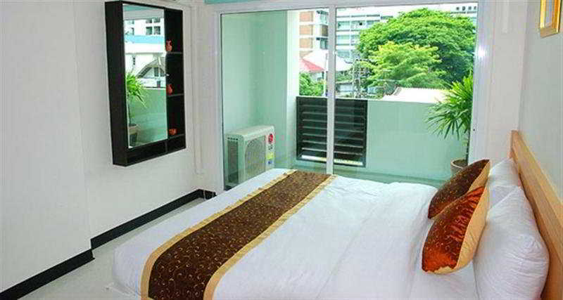Laurel Suite Bangkok Exterior foto